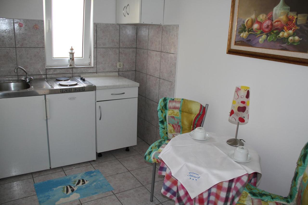 Apartmani Anitas غراداك المظهر الخارجي الصورة